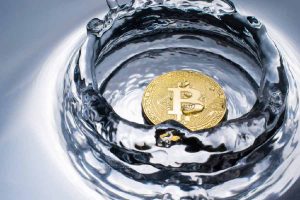 کاهش قیمت بیت کیون